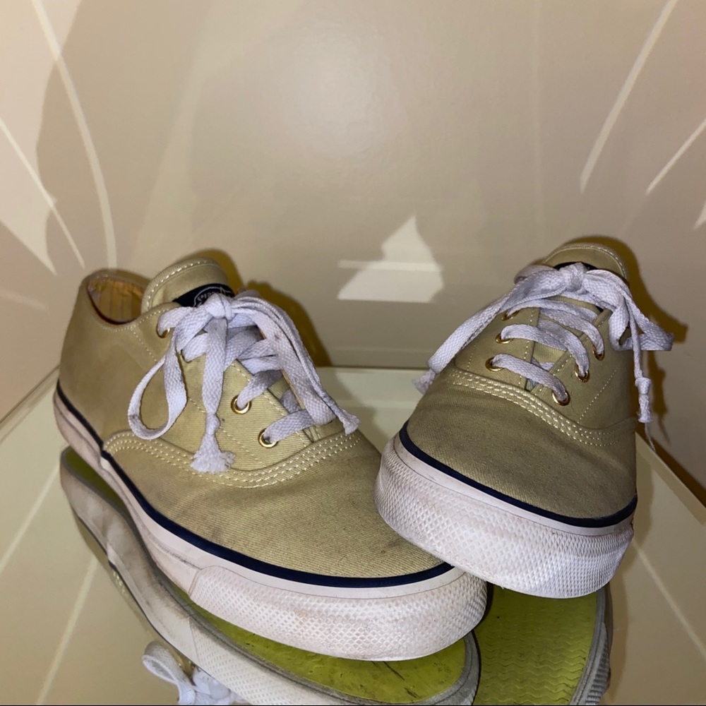 Canary sperry sneaker